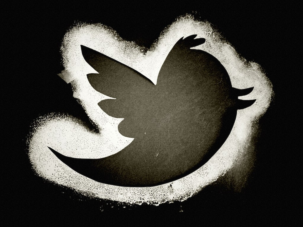 add 60000+ Twitter Followers to your account Super Fast Without Password 