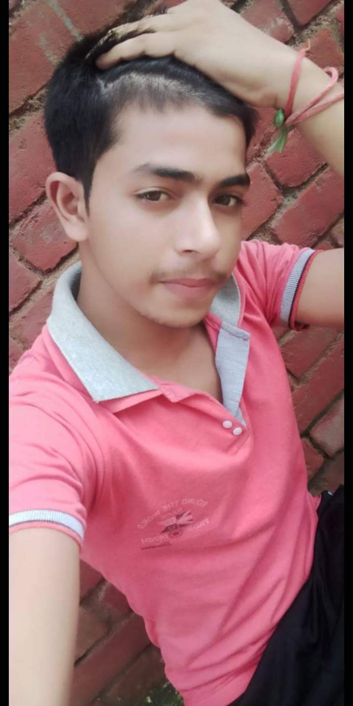 Graphic designs with proper manner and in a professional type