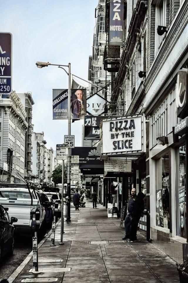 Turn your black and white photos into colourful.