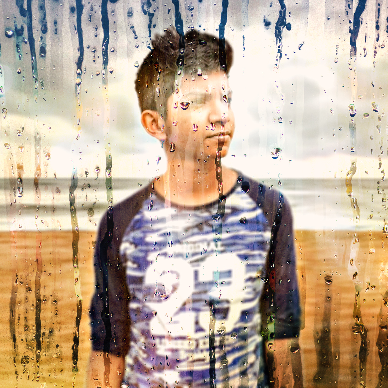 picture in the wet glass edited by adobe photo shop