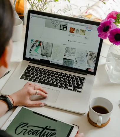 Create an eye catching and affordable professional logos here for your personal,business and company