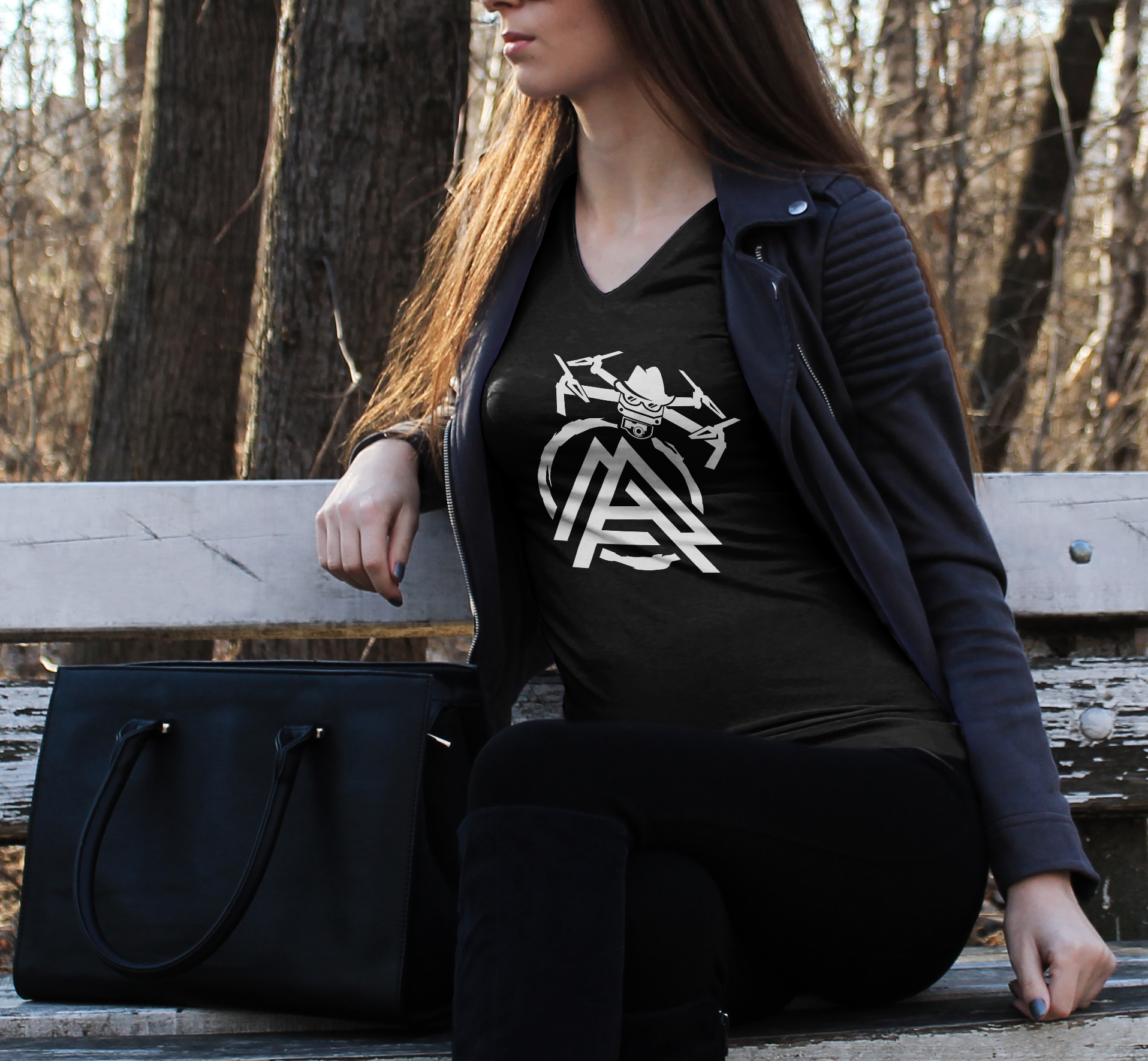 I am going to create a minimalist logo for you