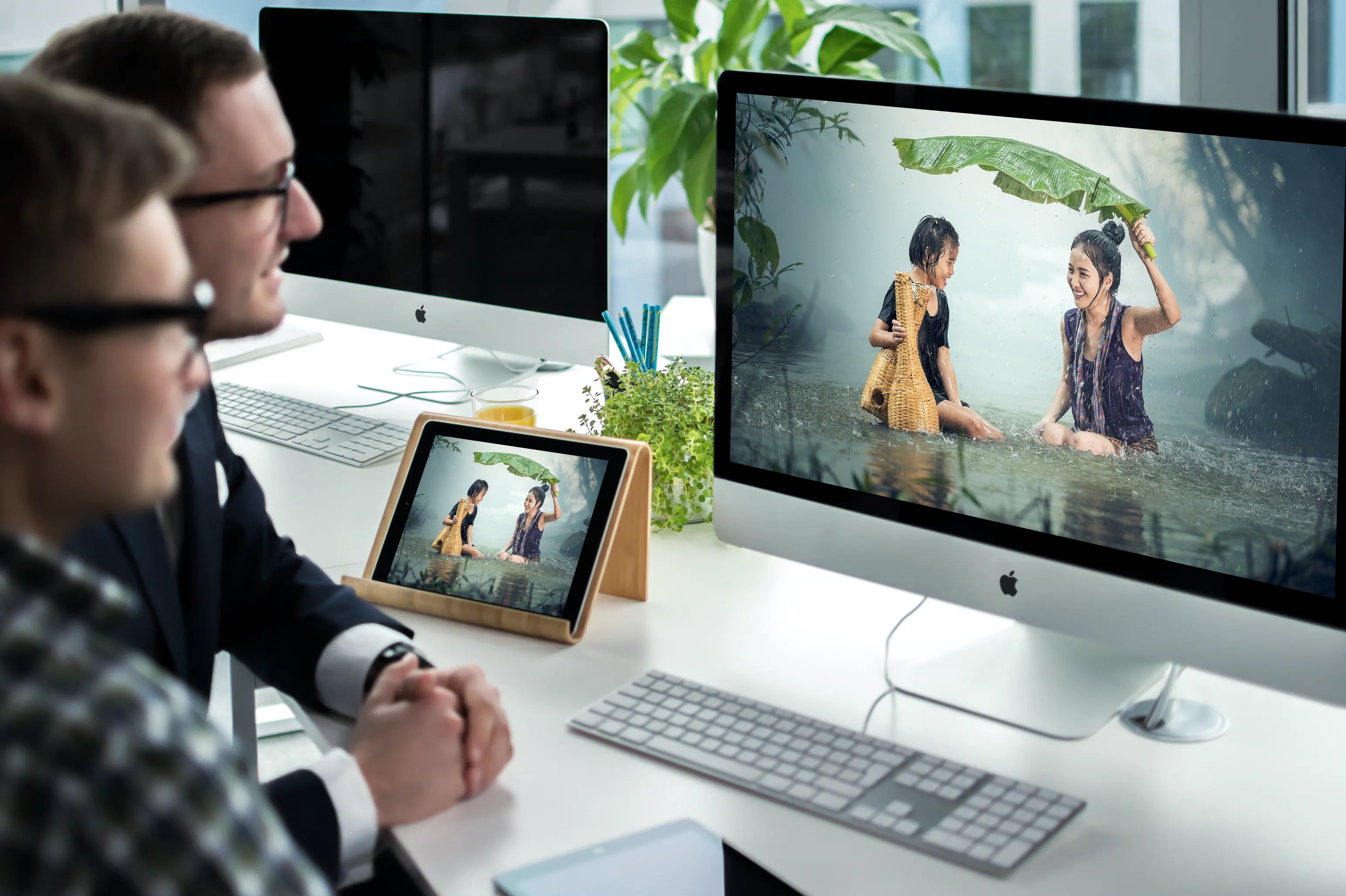 I will make 100 multi devices responsive website mockup or logo mockup in 6 h