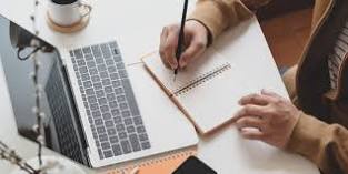 Article on the evolution of fashion in one century of 500 words