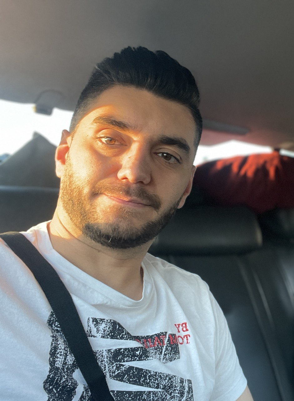 I will remove or add cool effect to your photo background in just 2 hours