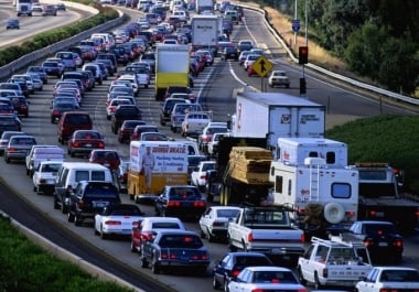 I will drive 3,000 traffic to your web site through social media marketing