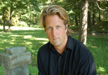 write your article up to 800 words